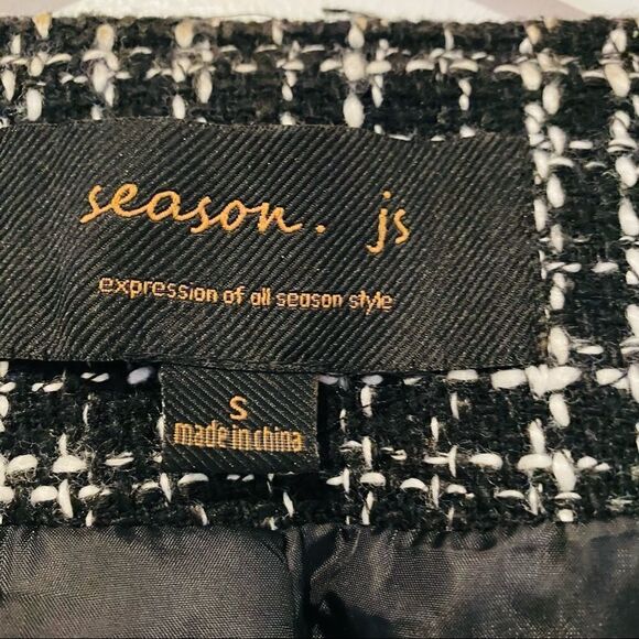 Season. js Tweed Embellished Trim Snap Button Blazer Size Small - Picture 8 of 8